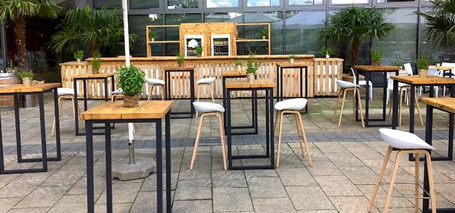 Loungemöbel mieten in Hamburg ? Komfort und Eleganz für Ihre Veranstaltung